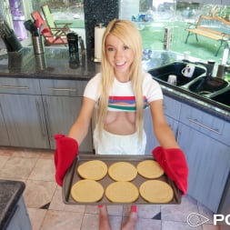 Kenzie Reeves in 'POVD' Thanksgiving Creampie (Thumbnail 4)
